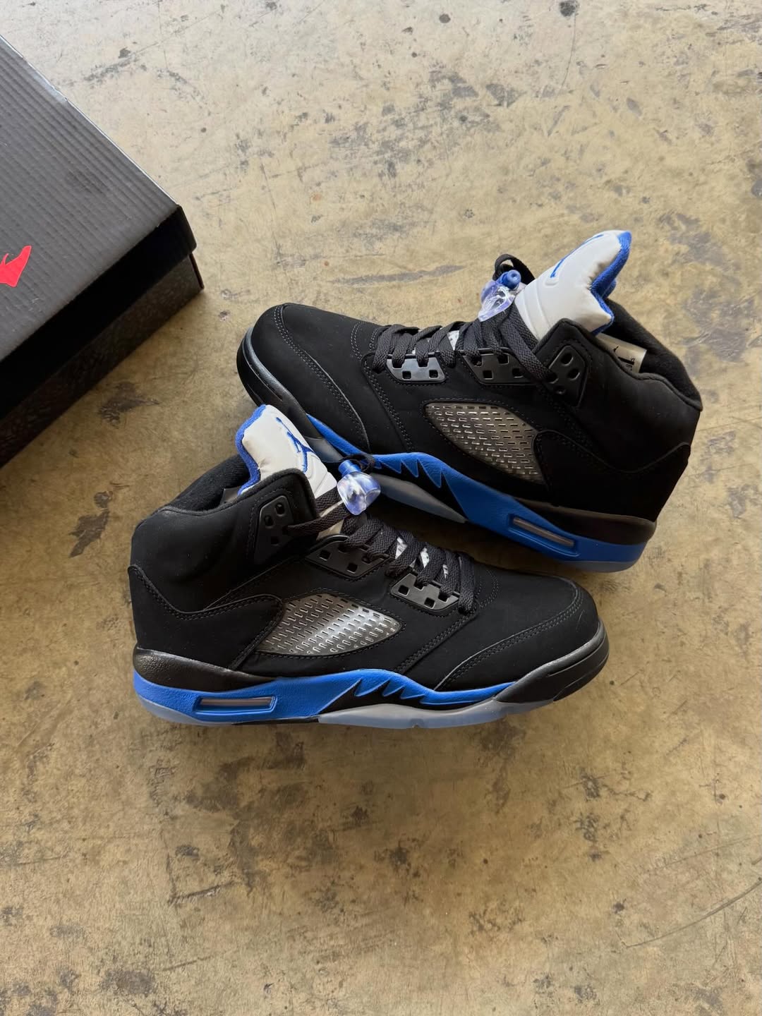 Jordan Retro 5 “Racer Blue”