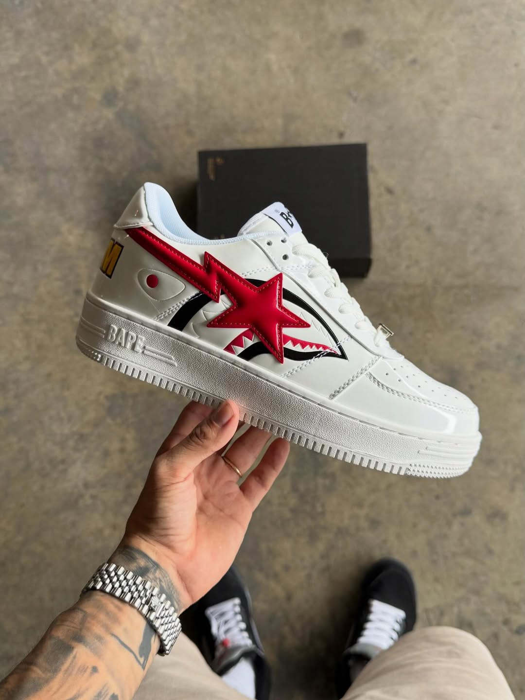 A Bathing Ape Bapesta Low “White Shark”