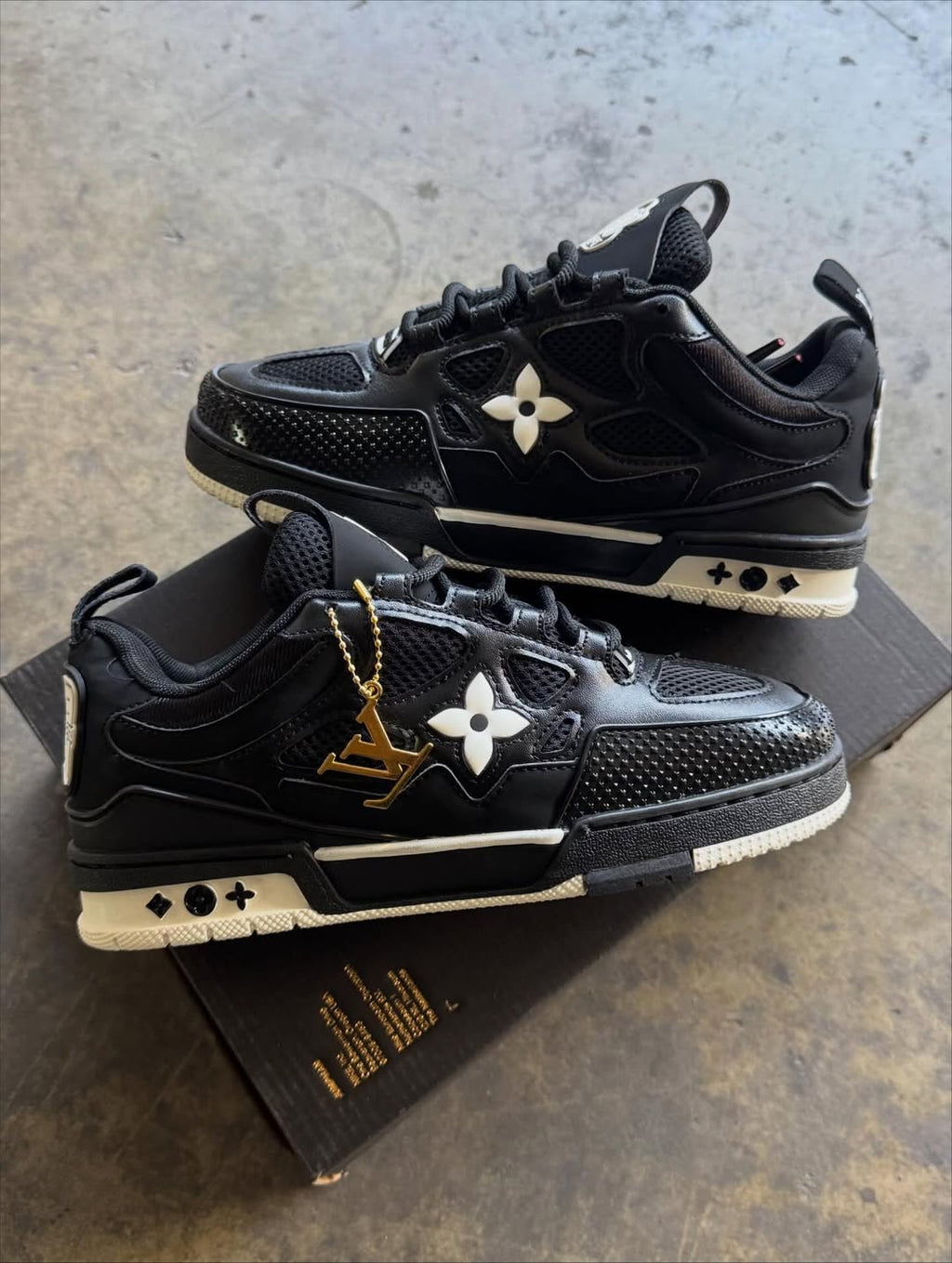 Louis Vuitton Skate Black