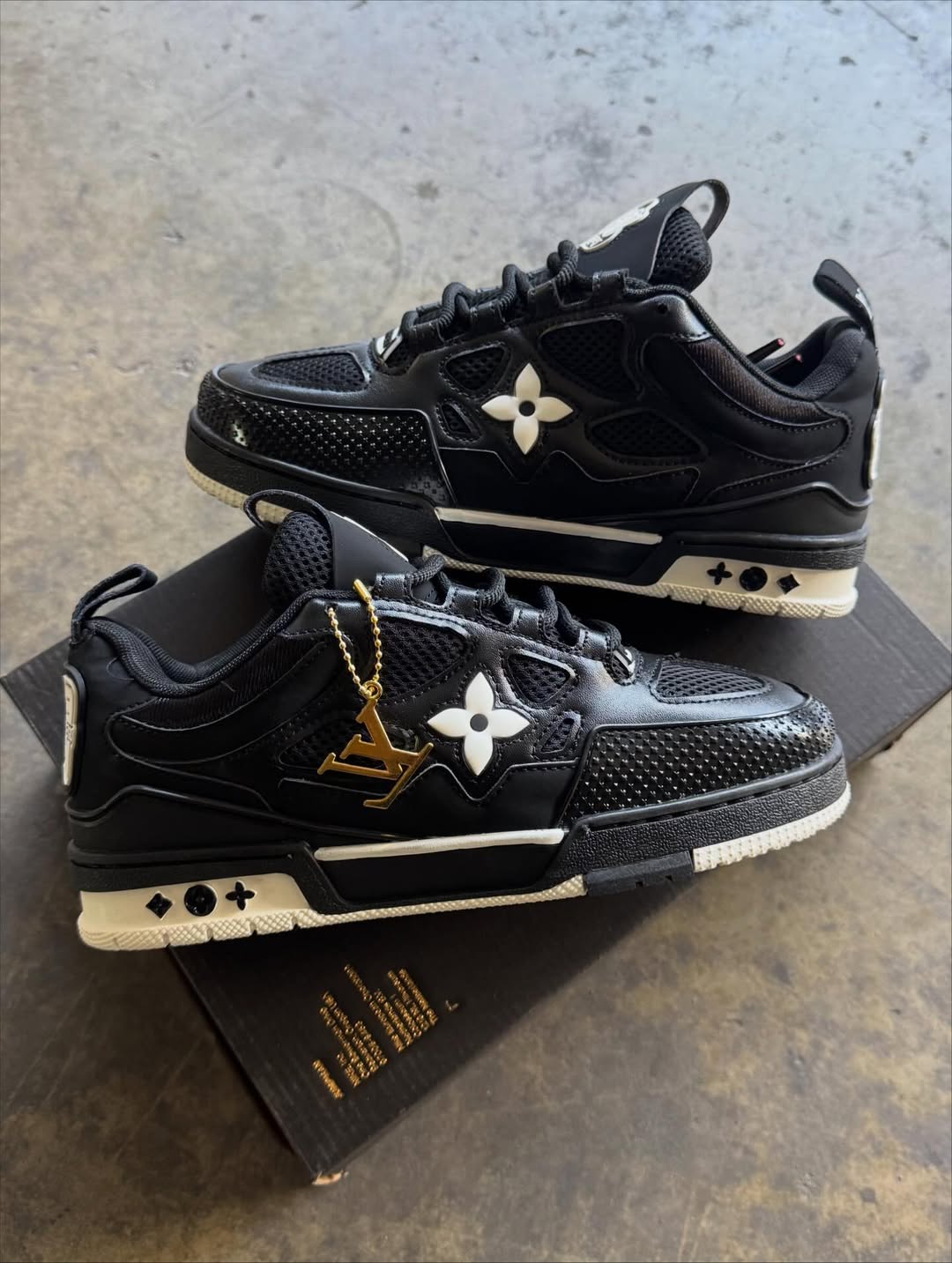 Louis Vuitton Skate Black