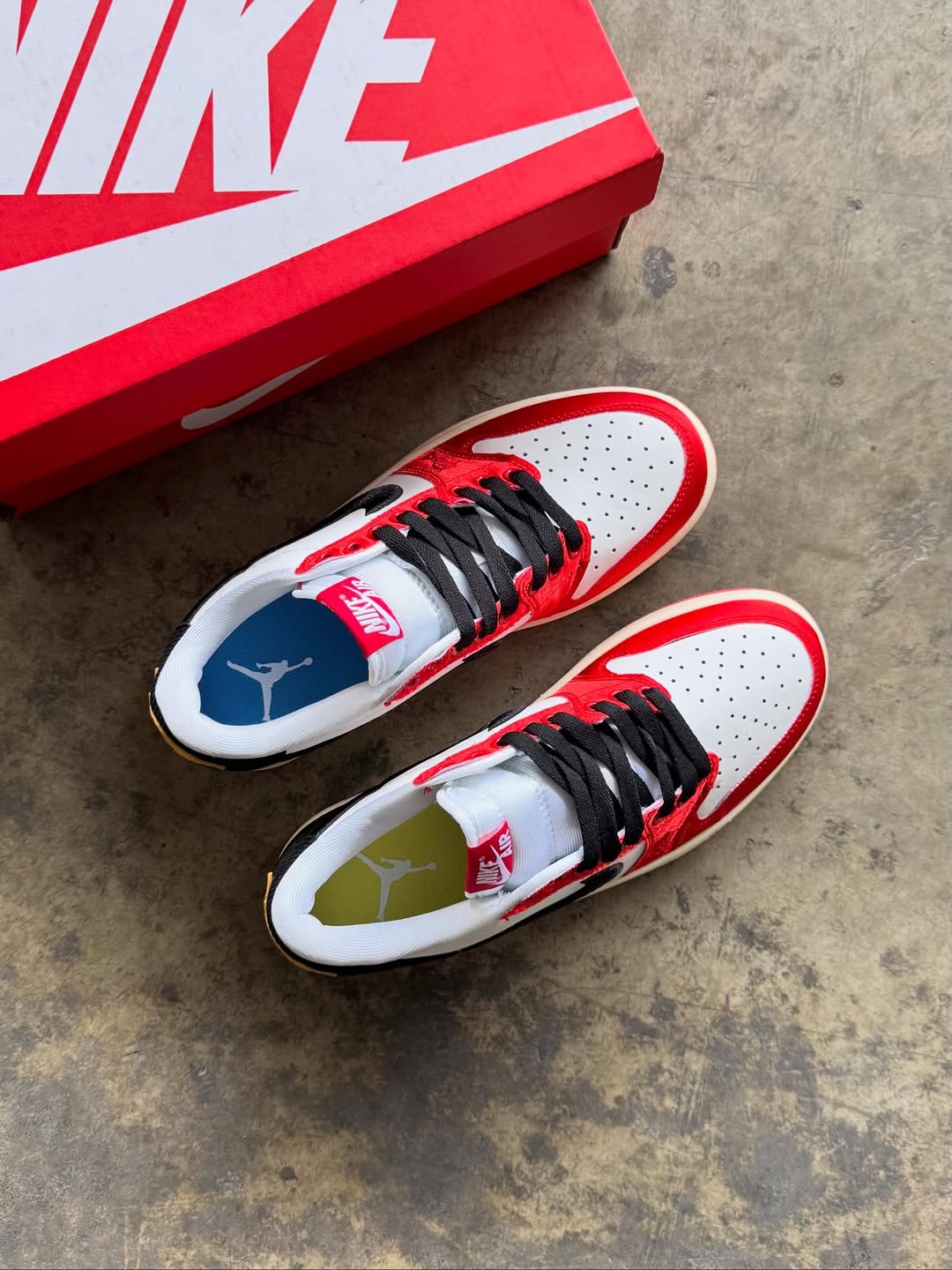 Nike Air Jordan 1 Low Trophy Room